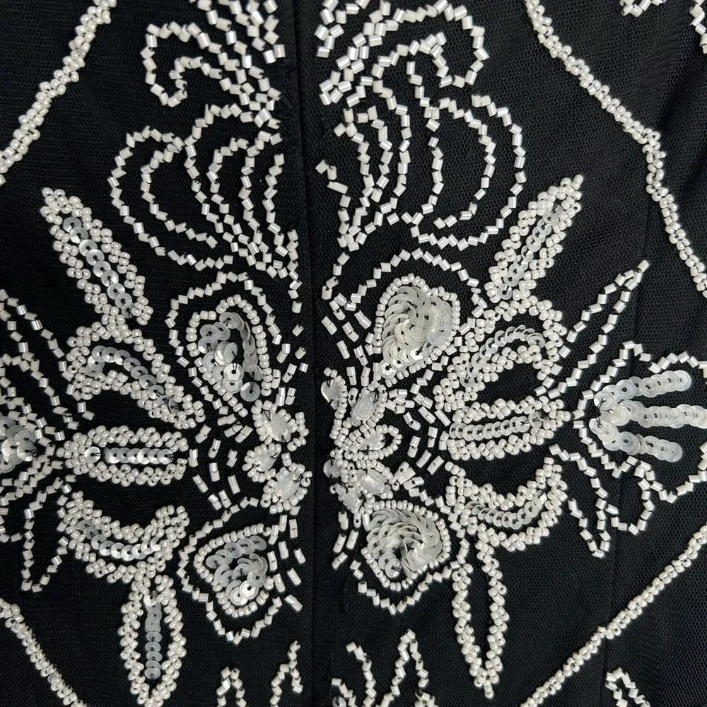 NWT Adrianna Papell Women’s Off Shoulder Fitted Beaded Dress. Black White. SZ 2P